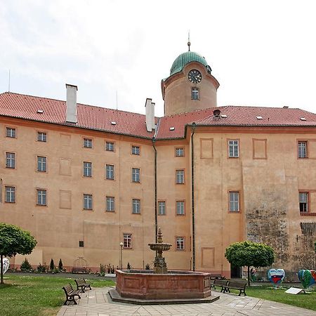 Penzion Dobré Časy Poděbrady Exterior foto