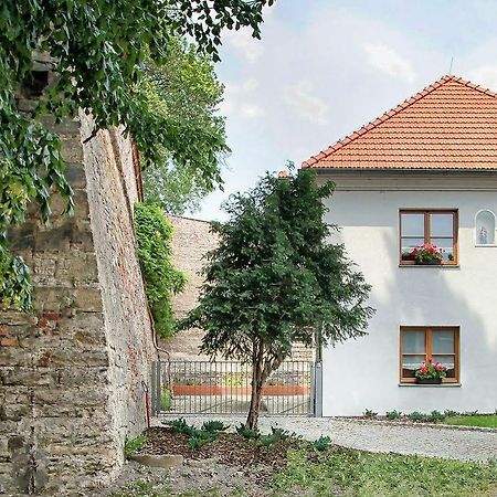 Penzion Dobré Časy Poděbrady Exterior foto