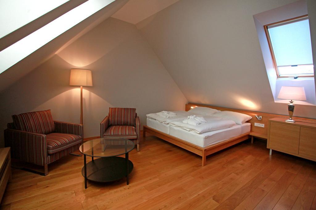 Penzion Dobré Časy Poděbrady Zimmer foto